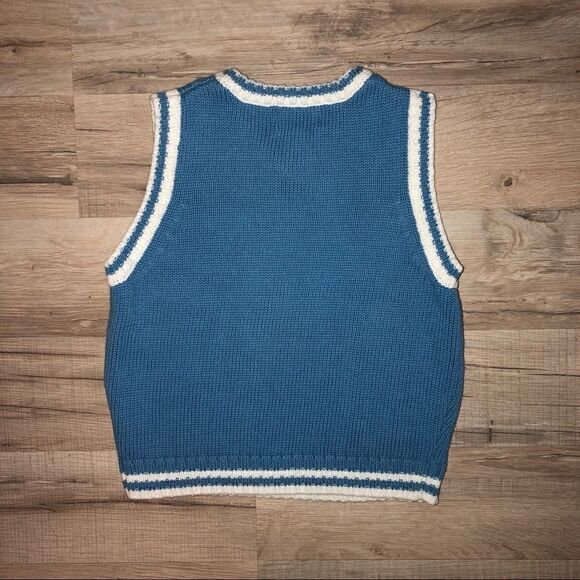 The Children’s Place Blue Sweater Vest Size 12 m. - Picture 2 of 4